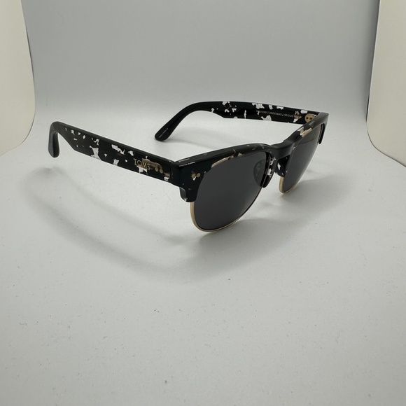 NWOT TOMS Sunglasses - Lobamba in Black Confetti with Grey Lens - Picture 2 of 3